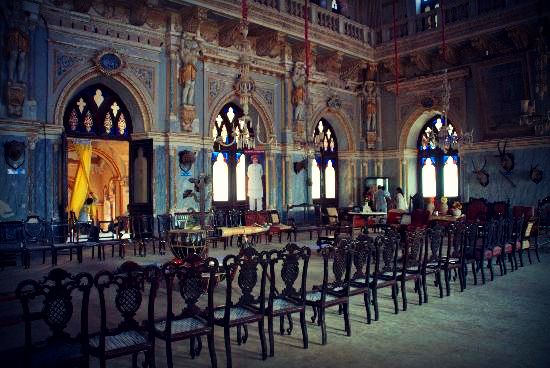 Aina Mahal